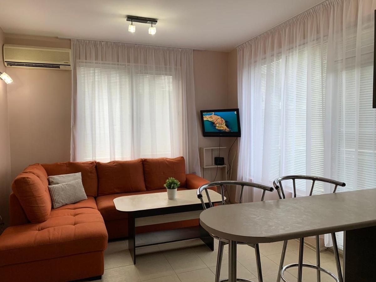 Villa Rouge - Apartment Victoria ソゾポル エクステリア 写真